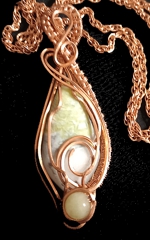 teardrop green pearl jasper pendant